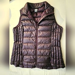 32 DEGREES HEAT ZIP QUILTED PUFFER VEST Purple Plum SIZE Large zip pockets